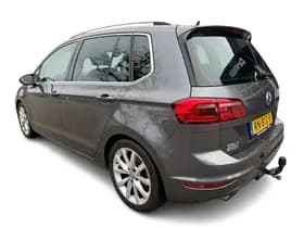 Volkswagen Golf thumbnail 4