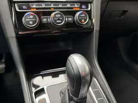 Volkswagen Golf thumbnail 39