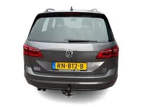 Volkswagen Golf thumbnail 5
