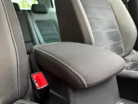 Volkswagen Golf thumbnail 46