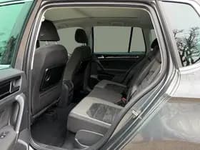 Volkswagen Golf thumbnail 47