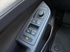 Volkswagen Golf thumbnail 26