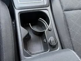 Volkswagen Golf thumbnail 46