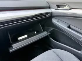 Volkswagen Golf thumbnail 47