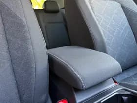 Volkswagen Golf thumbnail 49