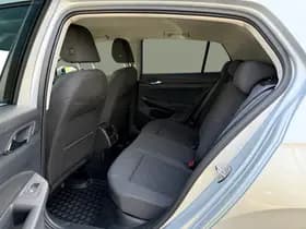 Volkswagen Golf thumbnail 50