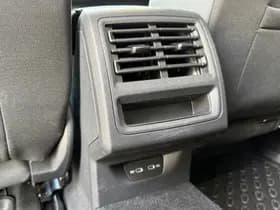 Volkswagen Golf thumbnail 51
