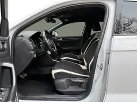 Volkswagen T-Roc thumbnail 17