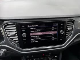 Volkswagen T-Roc thumbnail 34