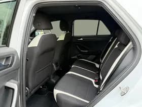Volkswagen T-Roc thumbnail 47