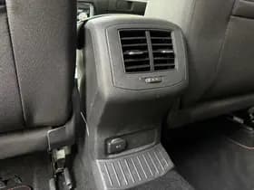 Volkswagen T-Roc thumbnail 48