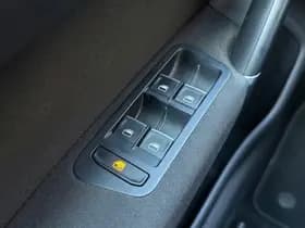 Volkswagen Golf thumbnail 19