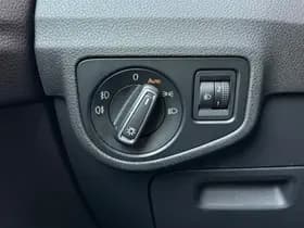 Volkswagen Golf thumbnail 21