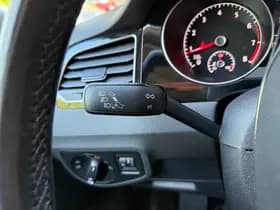 Volkswagen Golf thumbnail 22