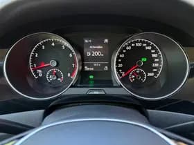 Volkswagen Golf thumbnail 24