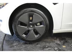 Tesla Model 3 Long Range 75 kWh 351Pk El aKlep + Seats Camera Leder thumbnail 27