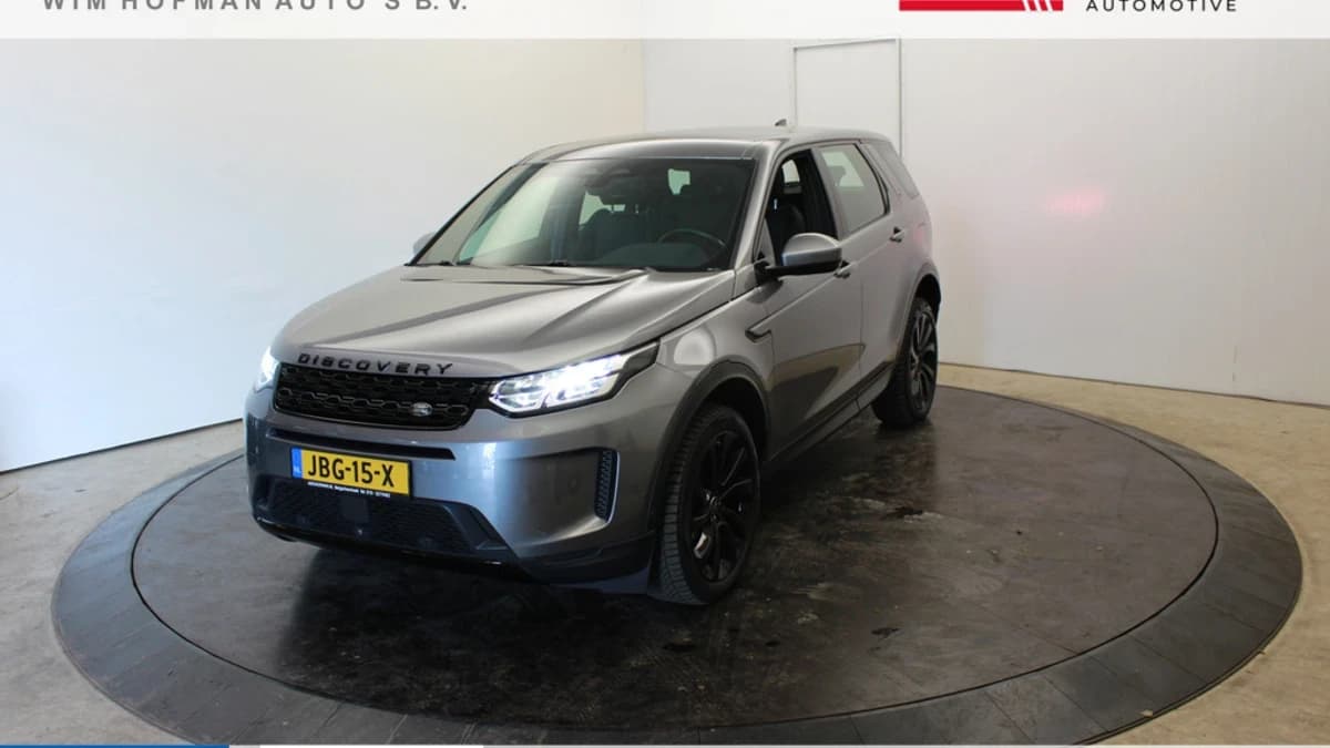 Land Rover Discovery Sport 1.5 P300e PHEV Dynamic SE Pano El. AKlep 360° Camera Virtual Vol Leer Stoelverwarming — foto 1