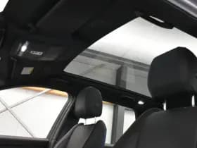 Land Rover Discovery Sport 1.5 P300e PHEV Dynamic SE Pano El. AKlep 360° Camera Virtual Vol Leer Stoelverwarming thumbnail 6