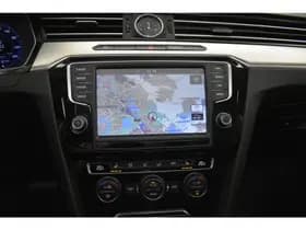 Volkswagen Passat GTE incl winterset Virtual Panodak Leer Camera Trekh thumbnail 26