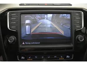 Volkswagen Passat GTE incl winterset Virtual Panodak Leer Camera Trekh thumbnail 4