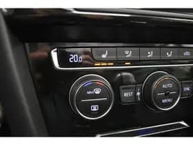Volkswagen Passat GTE incl winterset Virtual Panodak Leer Camera Trekh thumbnail 33