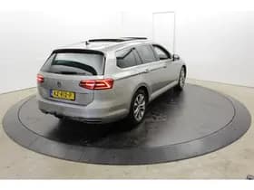 Volkswagen Passat GTE incl winterset Virtual Panodak Leer Camera Trekh thumbnail 10
