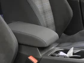 Volkswagen Golf GTE 1.4 TSI PHEV Plug-in 245 Pk Panodak Camera Virtual Navi thumbnail 39