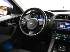 Jaguar F-PACE 2.0 Prestige 20 D 180 PK Lage Kilometers NAP thumbnail 3