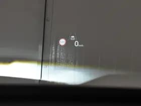 Kia Sorento 1.6 T-GDI Plug-in Hybrid 4WD ExecutiveLine thumbnail 3