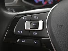 Volkswagen T-Roc 1.0 TSI Style 2-Tone Camera Apple Carplay Adapt-cruise Clima 1e eigenaar thumbnail 12