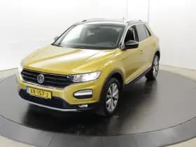 Volkswagen T-Roc 1.0 TSI Style 2-Tone Camera Apple Carplay Adapt-cruise Clima 1e eigenaar thumbnail 35