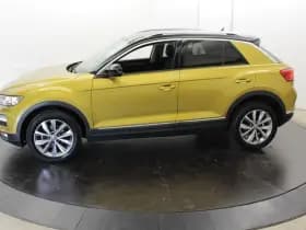 Volkswagen T-Roc 1.0 TSI Style 2-Tone Camera Apple Carplay Adapt-cruise Clima 1e eigenaar thumbnail 40