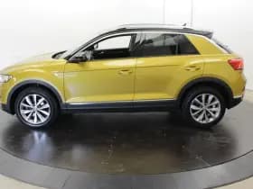 Volkswagen T-Roc 1.0 TSI Style 2-Tone Camera Apple Carplay Adapt-cruise Clima 1e eigenaar thumbnail 41
