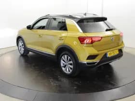 Volkswagen T-Roc 1.0 TSI Style 2-Tone Camera Apple Carplay Adapt-cruise Clima 1e eigenaar thumbnail 46