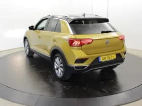 Volkswagen T-Roc 1.0 TSI Style 2-Tone Camera Apple Carplay Adapt-cruise Clima 1e eigenaar thumbnail 47