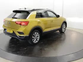 Volkswagen T-Roc 1.0 TSI Style 2-Tone Camera Apple Carplay Adapt-cruise Clima 1e eigenaar thumbnail 54