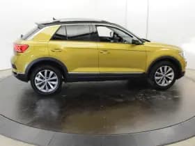 Volkswagen T-Roc 1.0 TSI Style 2-Tone Camera Apple Carplay Adapt-cruise Clima 1e eigenaar thumbnail 58