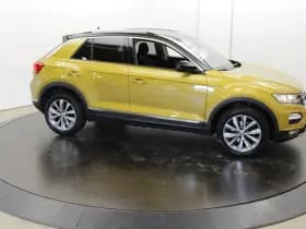 Volkswagen T-Roc 1.0 TSI Style 2-Tone Camera Apple Carplay Adapt-cruise Clima 1e eigenaar thumbnail 61