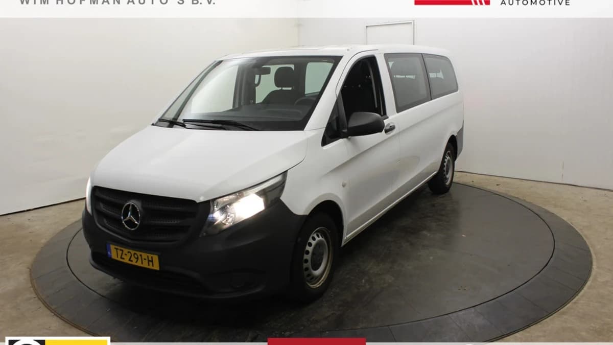 Mercedes-Benz Vito Tourer 109 BlueTEC XL L3 9 Personen Airco BPM-Vrij — foto 1