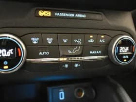 Ford Focus Wagon 1.5 EcoB Active 150pk Automaat thumbnail 22