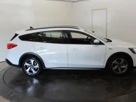 Ford Focus Wagon 1.5 EcoB Active 150pk Automaat thumbnail 9