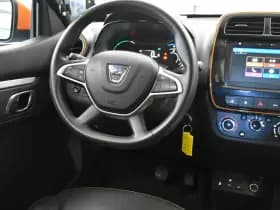 Dacia Spring Comfort Plus Camera Park Censoren CCS Lader (Orange Pack) 27 kWh thumbnail 19