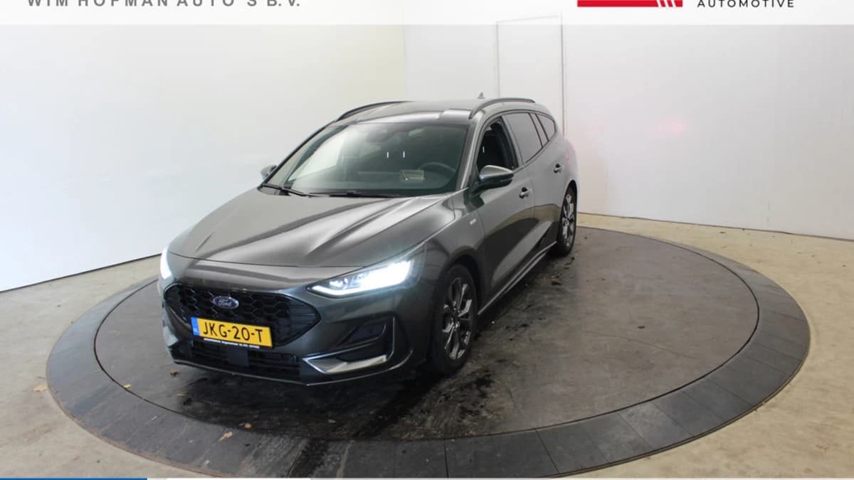 Ford Focus Wagon 1.0 EcoBoost Hybrid ST Line Automaat Camera Winterpack Head-Up Navi Dhoek — foto 1