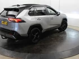 Toyota RAV4 2.5 Hybrid AWD Bi-Tone Innovation Panodak Trekhaak 1650kg Camera thumbnail 13