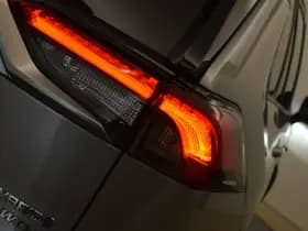 Toyota RAV4 2.5 Hybrid AWD Bi-Tone Innovation Panodak Trekhaak 1650kg Camera thumbnail 21