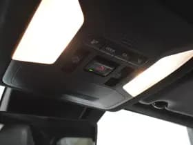 Toyota RAV4 2.5 Hybrid AWD Bi-Tone Innovation Panodak Trekhaak 1650kg Camera thumbnail 31