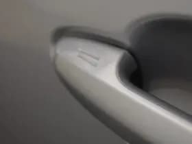 Toyota RAV4 2.5 Hybrid AWD Bi-Tone Innovation Panodak Trekhaak 1650kg Camera thumbnail 32