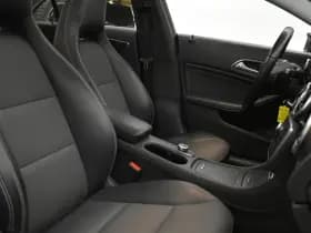Mercedes-Benz CLA 200 Schaal stoelen 157PK APK 2027 Panodak Navi winterwielen set thumbnail 6