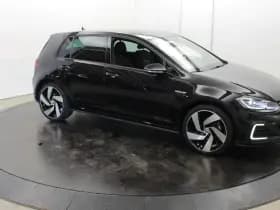 Volkswagen Golf 1.4 TSI PHEV thumbnail 54