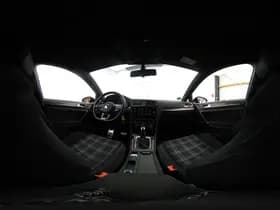 Volkswagen Golf 1.4 TSI PHEV thumbnail 81